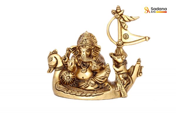 Vinayagar with Flag-Sr84