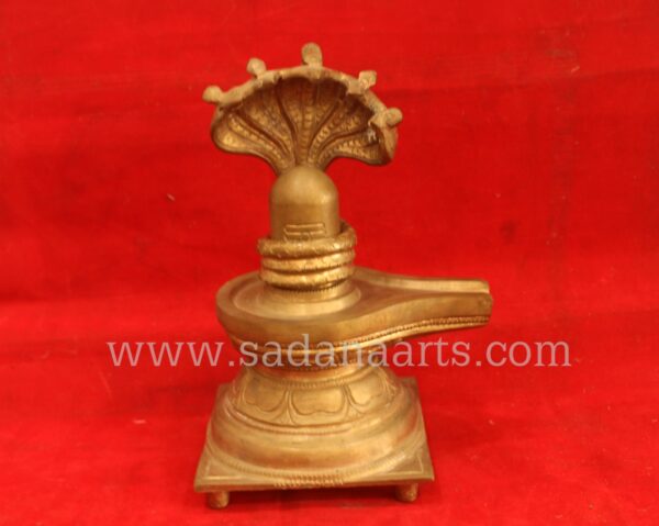 SIVALINGAM WITH NAGAM